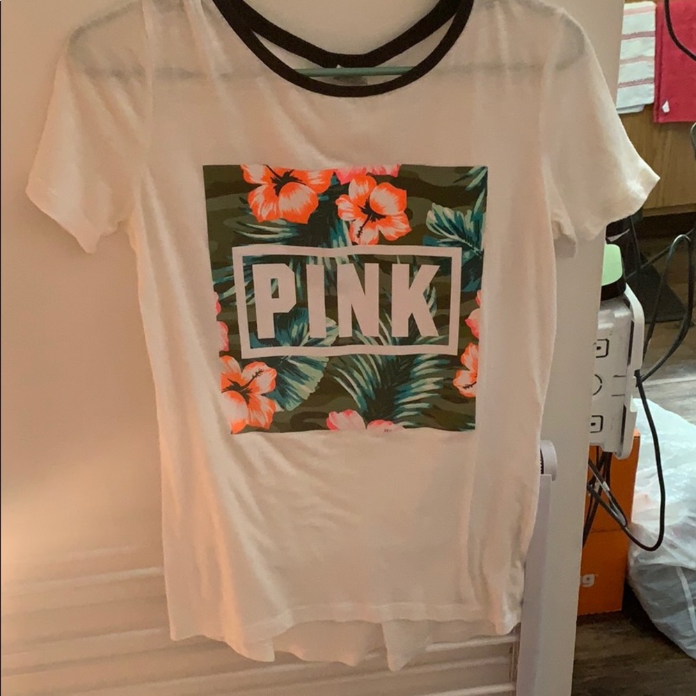 Love pink short sleeve shirt